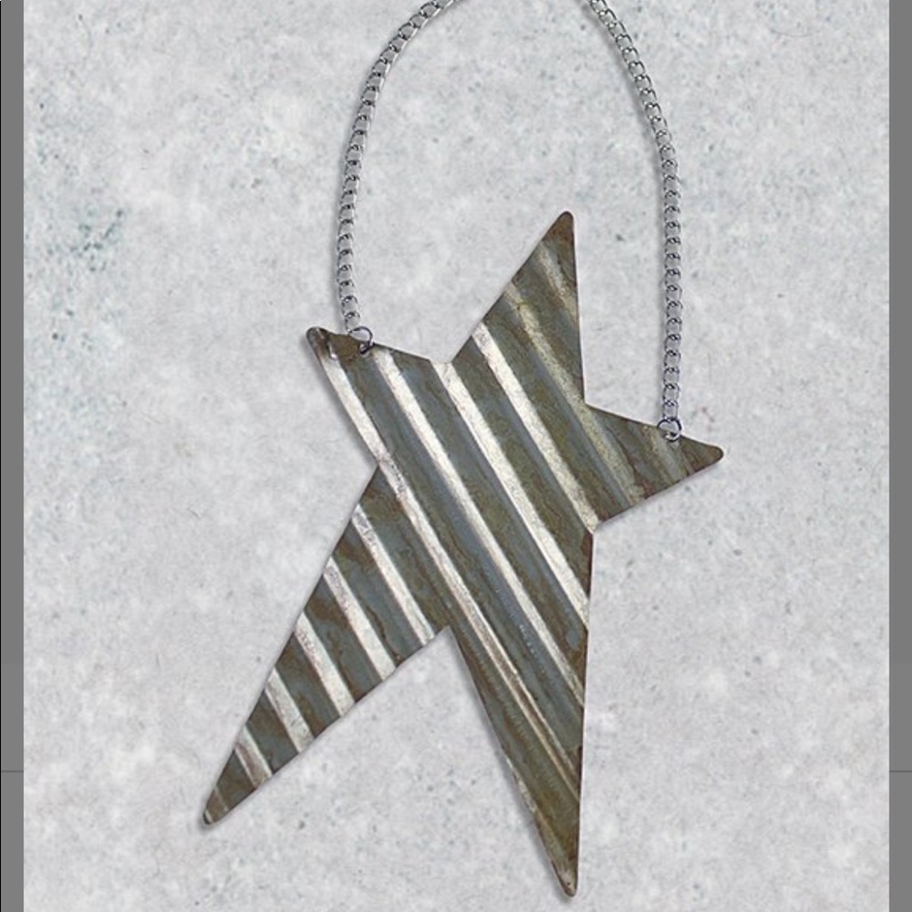 Honey and Me- 3 Stars-metal tin antique style hanging decor-....set of 3 NWT